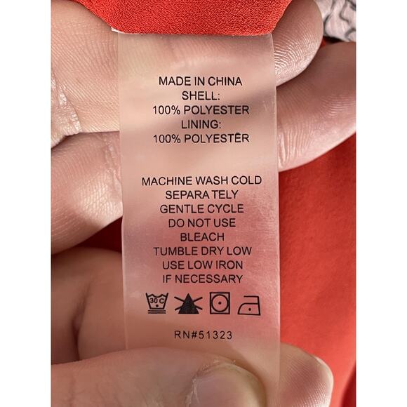 Vince Camuto Blouse Womens 1X Red Floral Wrap Tie Waist Sleeveless Top - Picture 8 of 9